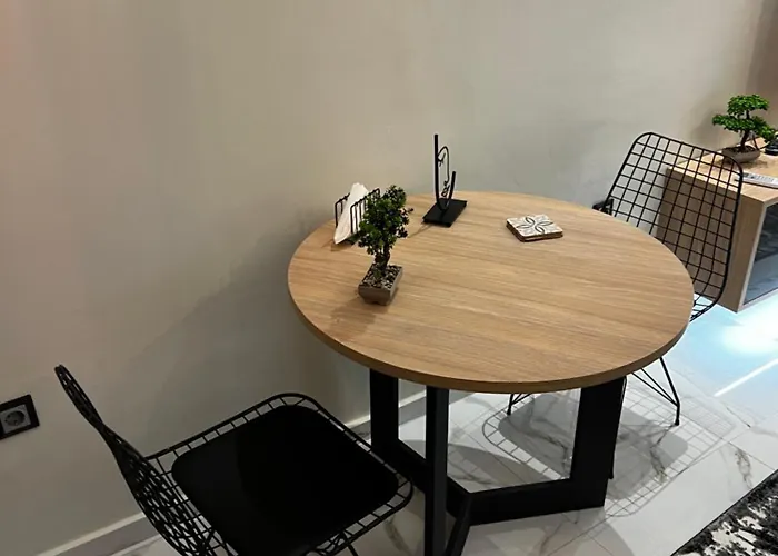 Elnef Suites